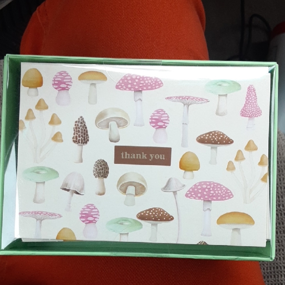 Mushroom Thank You Cards. 14 Cards And Envelopes. New In Box.